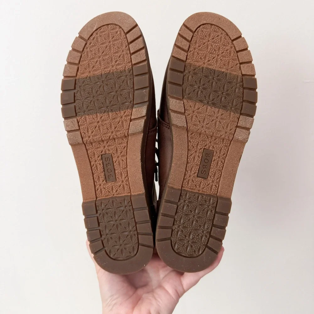 BOBS from Skechers Chukka Boots Lace Up Memory Foam Size 8 Brown Ankle Desert